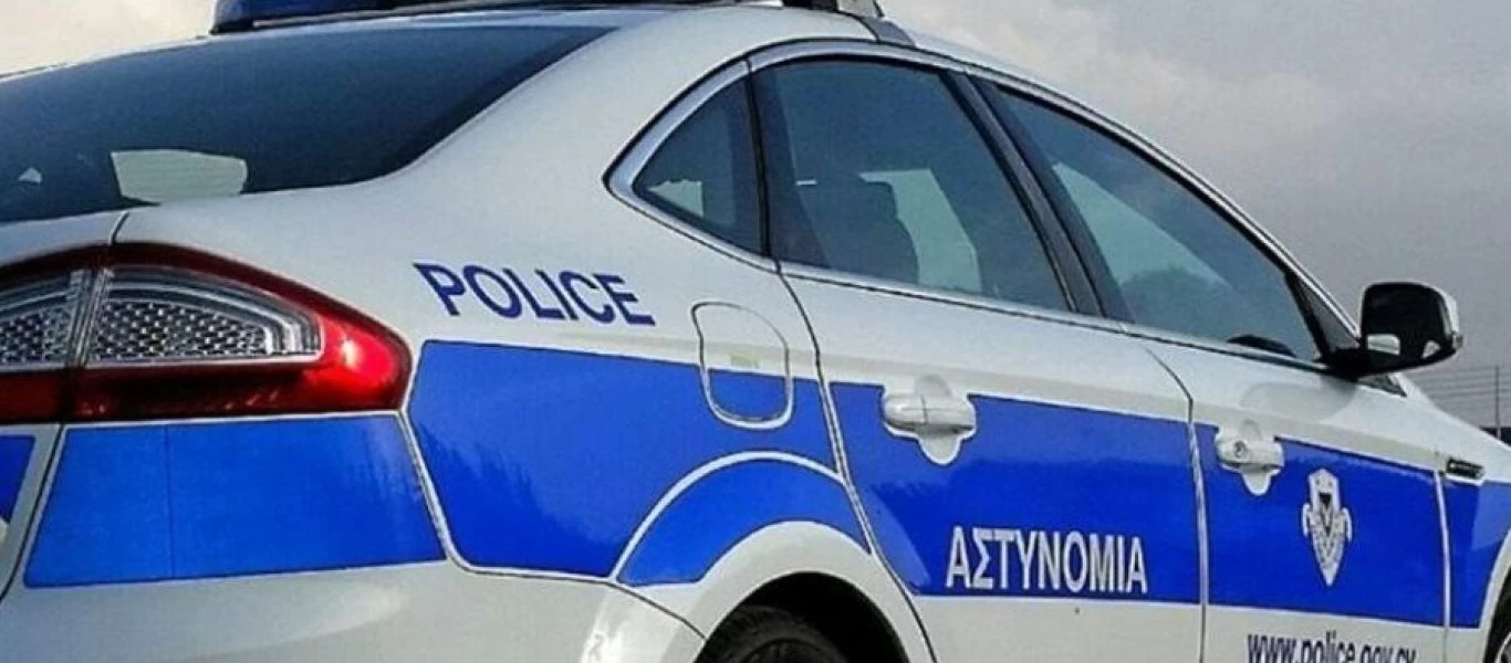 Διέρρηξαν κοσμηματοπωλείο στο Χαλάνδρι εισβάλλοντας με ένα αυτοκίνητο!